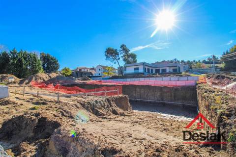 Moradia Isolada V4 em Viseu