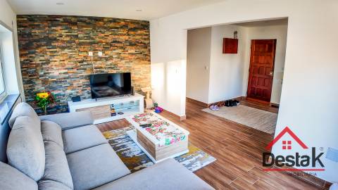 Apartamento T3 sito em Tondela