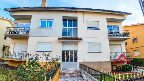 Apartamento T3 sito em Tondela