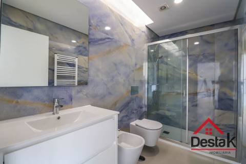 Apartamento T2+2 Duplex na Avenida da Europa