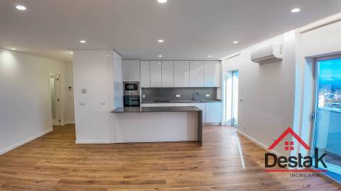 Apartamento T3 junto ao Palácio do Gelo, Viseu