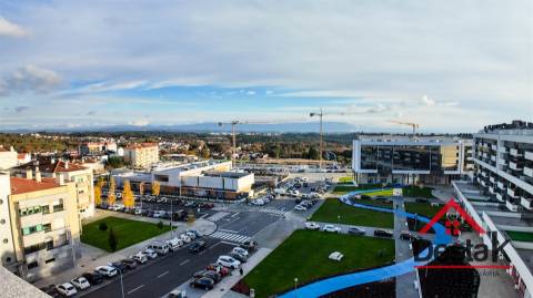 Apartamento T3 junto ao Palácio do Gelo, Viseu