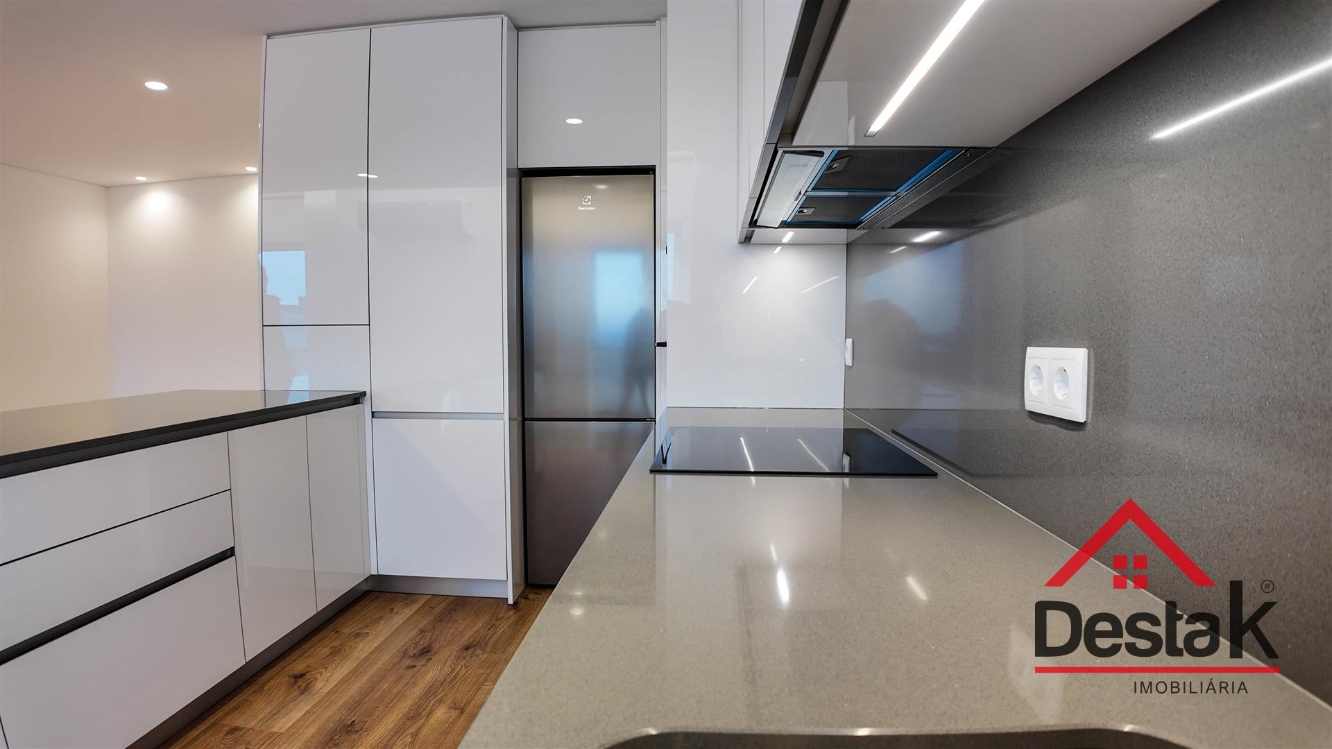 Apartamento T3 junto ao Palácio do Gelo, Viseu