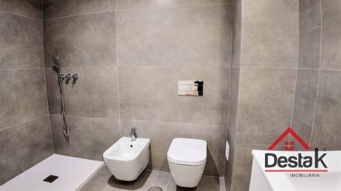 Apartamento T3 junto ao Palácio do Gelo, Viseu