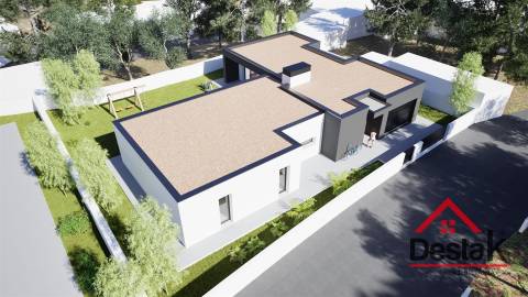 Moradia Isolada V3 em fase de construção