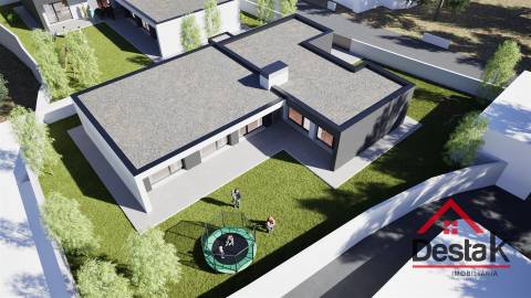 Moradia Isolada V3 em fase de construção