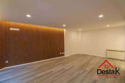 Apartamento T3 Totalmente Remodelado em Marzovelos