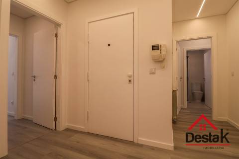 Apartamento T3 Totalmente Remodelado em Marzovelos