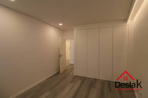 Apartamento T3 Totalmente Remodelado em Marzovelos
