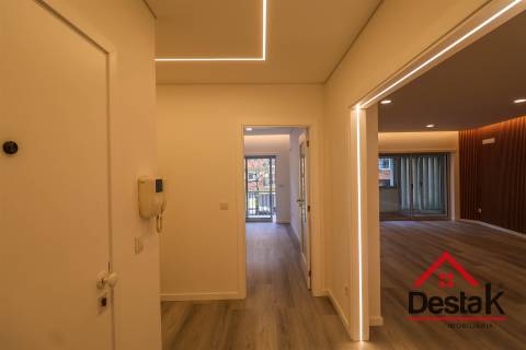 Apartamento T3 Totalmente Remodelado em Marzovelos