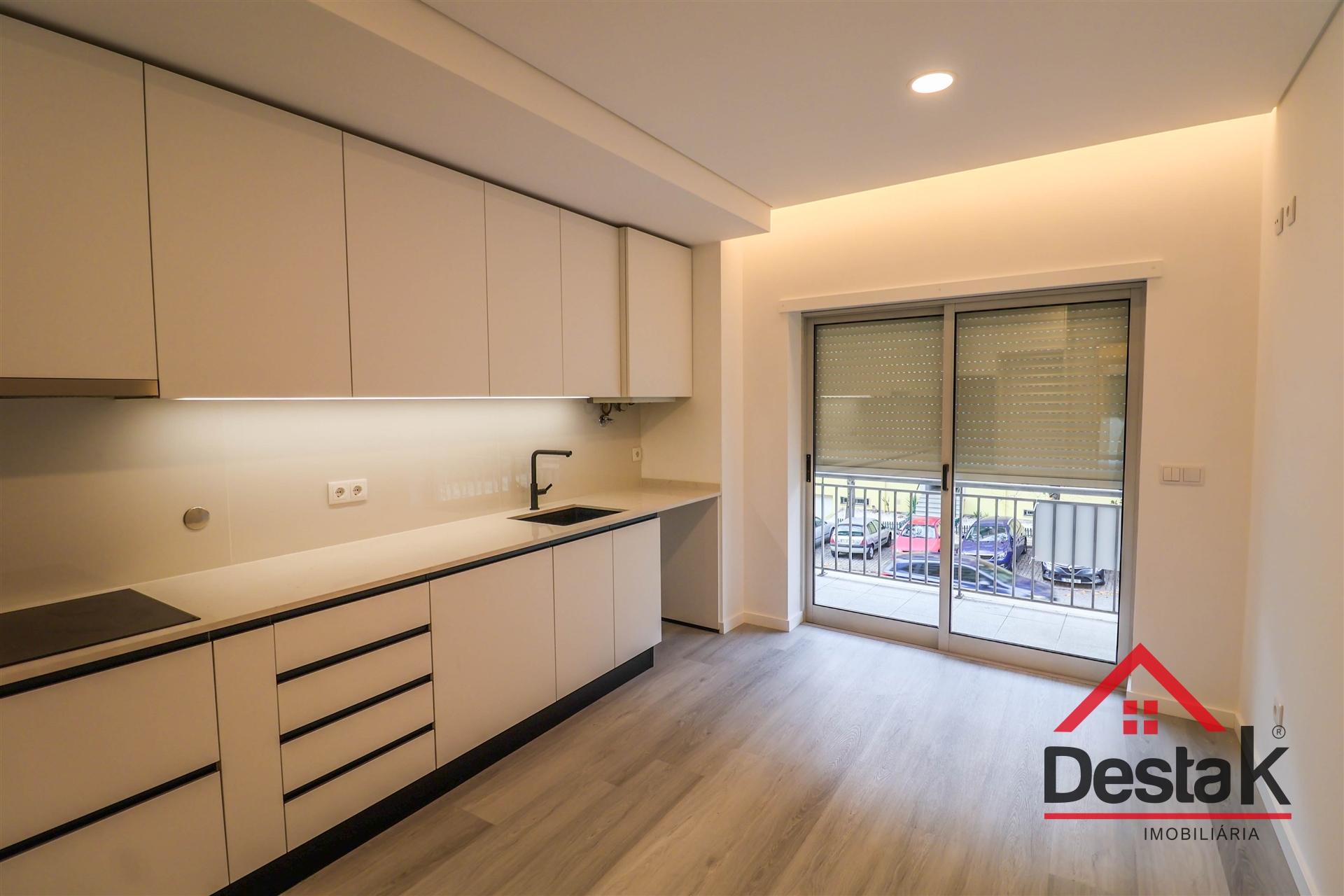 Apartamento T3 Totalmente Remodelado em Marzovelos