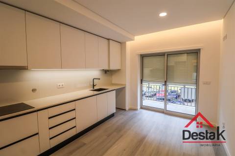 Apartamento T3 Totalmente Remodelado em Marzovelos