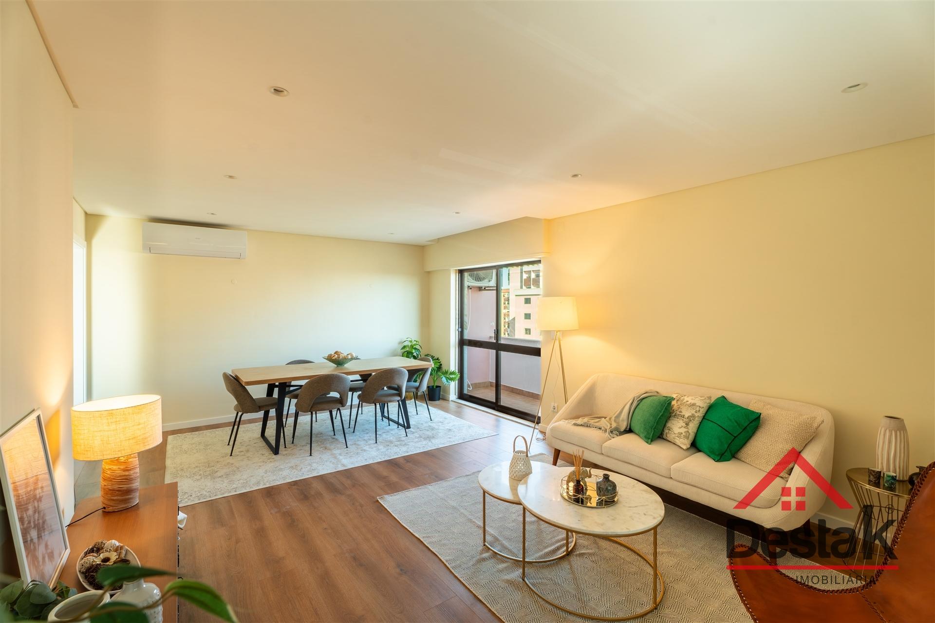 Apartamento T3 Venda em Cacém e São Marcos,Sintra