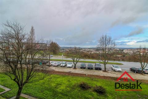 Apartamento T3 para venda em Viseu