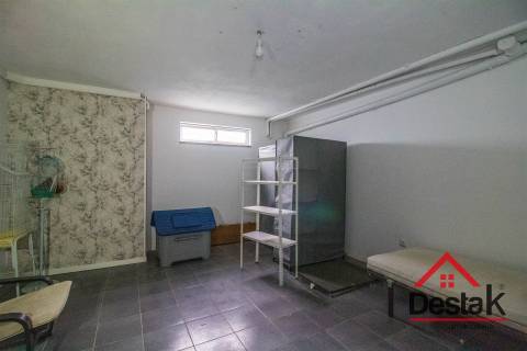 Moradia V4 com Jardim a 7 Minutos do Centro de Viseu.