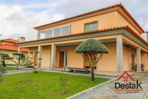 Moradia Isolada V5 a 10 minutos de Viseu