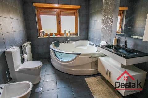 Moradia Isolada V5 a 10 minutos de Viseu