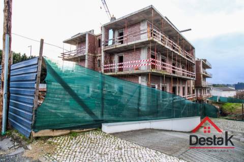 Apartamento T2 duplex em construção