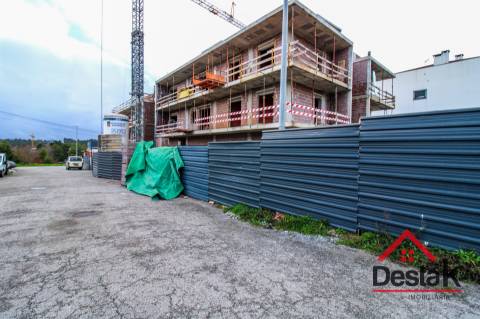 Apartamento T2 duplex em construção