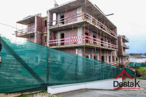 Apartamento T2 duplex em construção