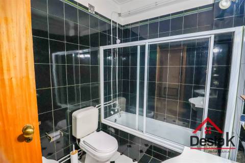 Apartamento T6 mobilado para arrendamento em Viseu