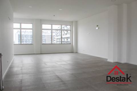 Loja para venda na Av. Dr. Alexandre Alves