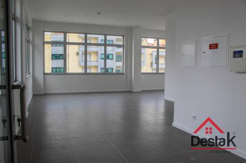 Loja para venda na Av. Dr. Alexandre Alves