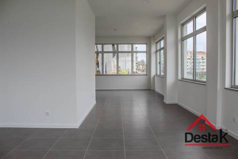 Loja para venda na Av. Dr. Alexandre Alves