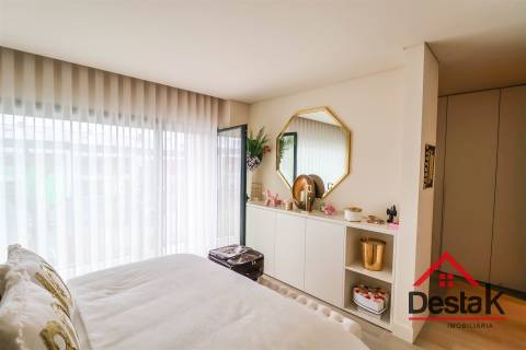 Moradia V4 para arrendamento com piscina em Viseu