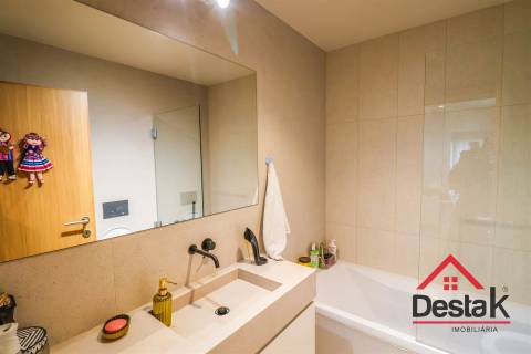 Moradia V4 para arrendamento com piscina em Viseu