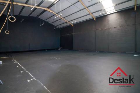 Armazém industrial em Viseu