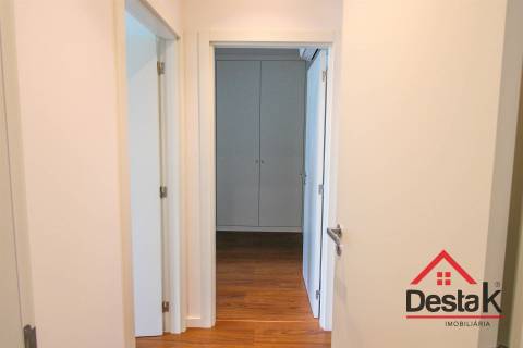 Apartamento T2 Mobilado para Arrendamento em Viseu