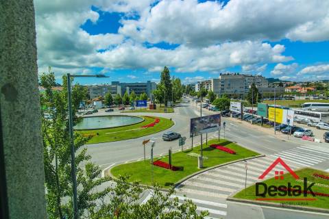 Apartamento T2 Mobilado para Arrendamento em Viseu