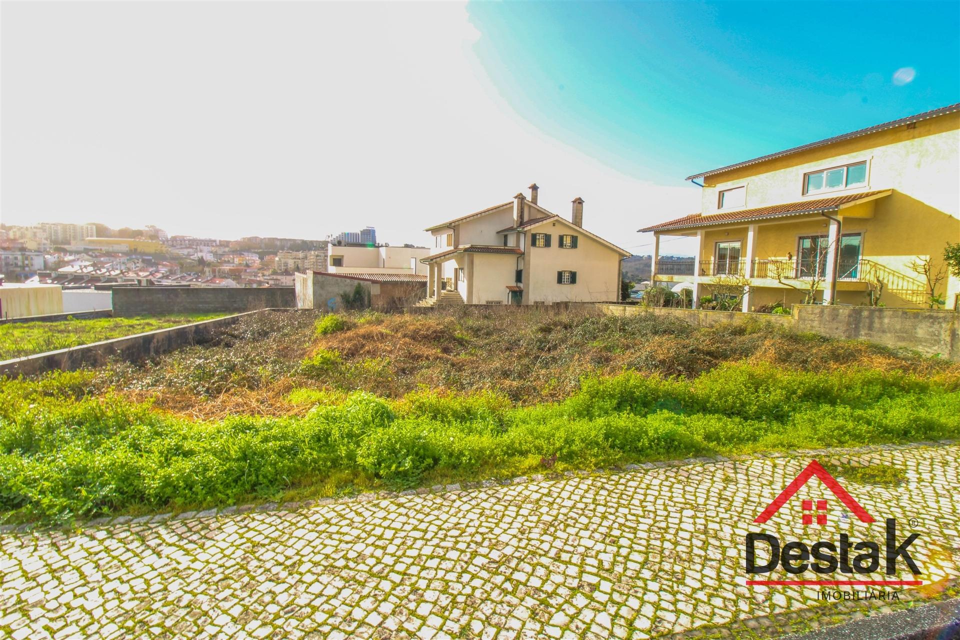 Terreno para construção com 600 m²