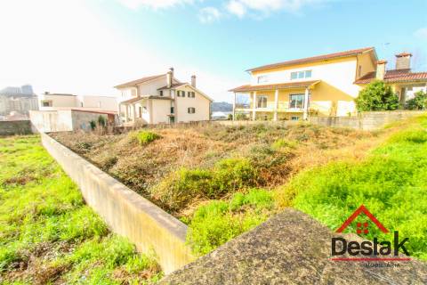 Terreno para construção com 600 m²