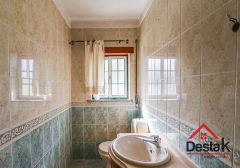 Moradia V3+1 situada no Viso Norte