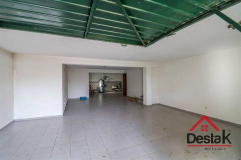 Moradia V3+1 situada no Viso Norte