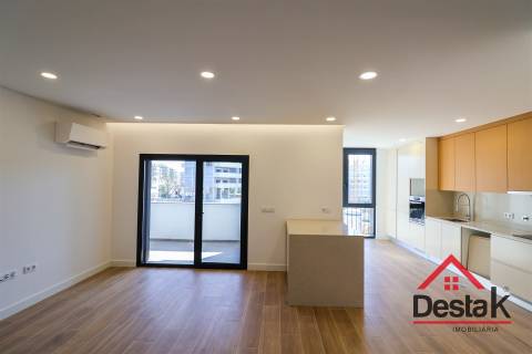 Apartamento T2 Novo para Arrendamento em Viseu