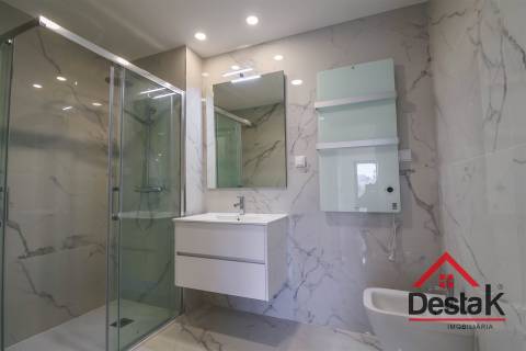 Apartamento T2 Novo para Arrendamento em Viseu