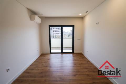 Apartamento T2 Novo para Arrendamento em Viseu