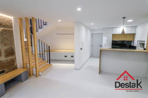 Moradia V3 de charme com fachada em granito – Conforto moderno entre Viseu e Vouzela