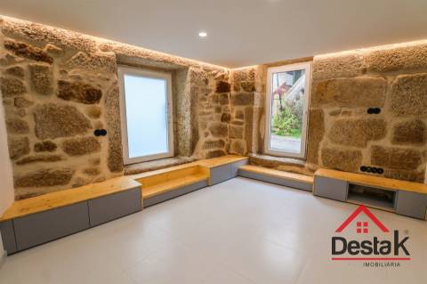 Moradia V3 de charme com fachada em granito – Conforto moderno entre Viseu e Vouzela