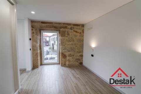 Moradia V3 de charme com fachada em granito – Conforto moderno entre Viseu e Vouzela
