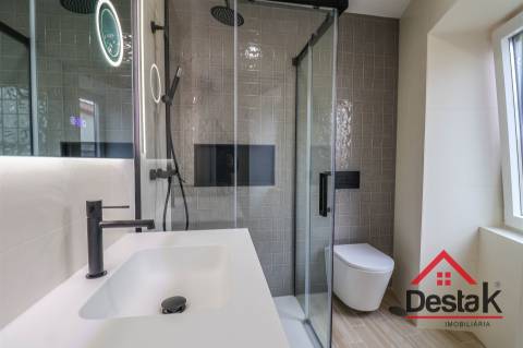 Moradia V3 de charme com fachada em granito – Conforto moderno entre Viseu e Vouzela