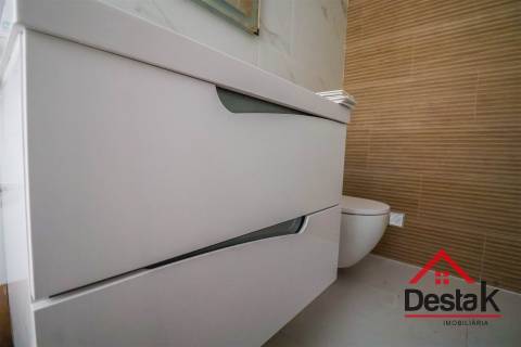 Moradia em Banda V3+1 situada no Campo, Viseu