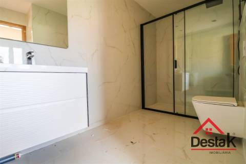 Moradia em Banda V3+1 situada no Campo, Viseu