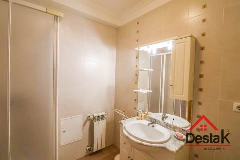 Apartamento T3 para Arrendar em Marzovelos