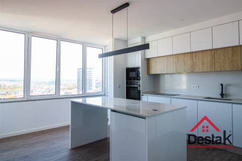 Apartamento T3+1 Renovado no centro de Viseu