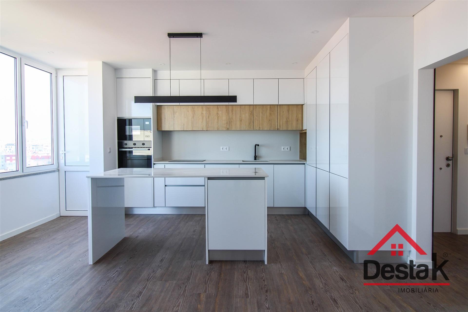 Apartamento T3+1 Renovado no centro de Viseu