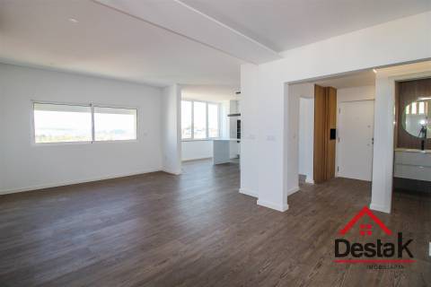 Apartamento T3+1 Renovado no centro de Viseu